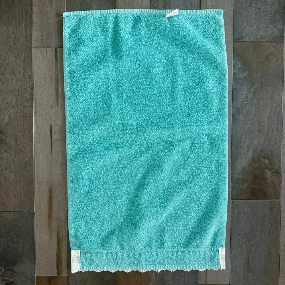 Vintage Dundee Aqua Turquoise 5 Piece Towel Set Lace Rosette 100% Cotton USA